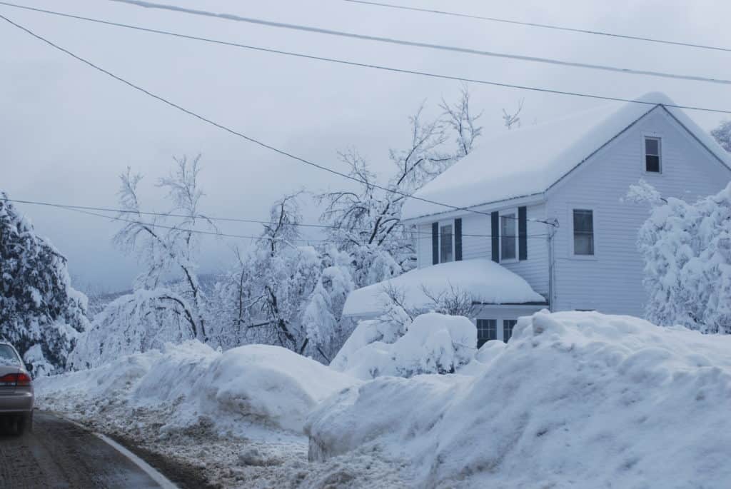 how to prepare for a snow storm