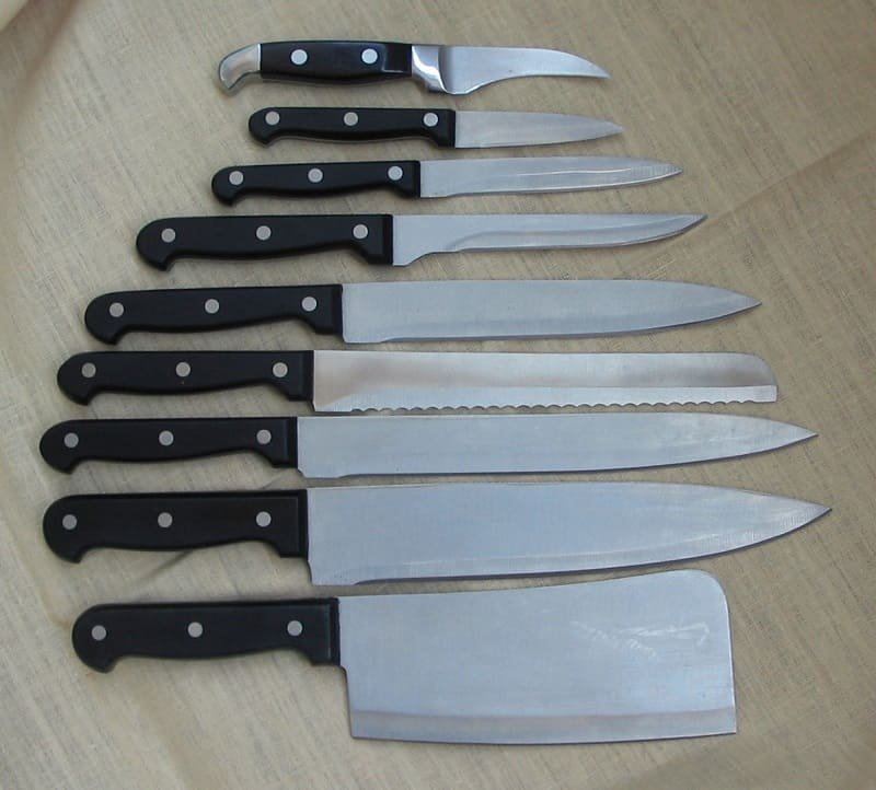 best way to store knives