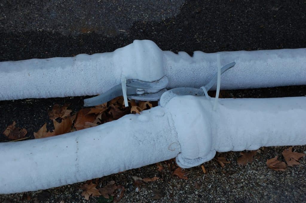 How to Prevent Frozen Pipes in Winter? 1 how to prevent freezing pipes in winter