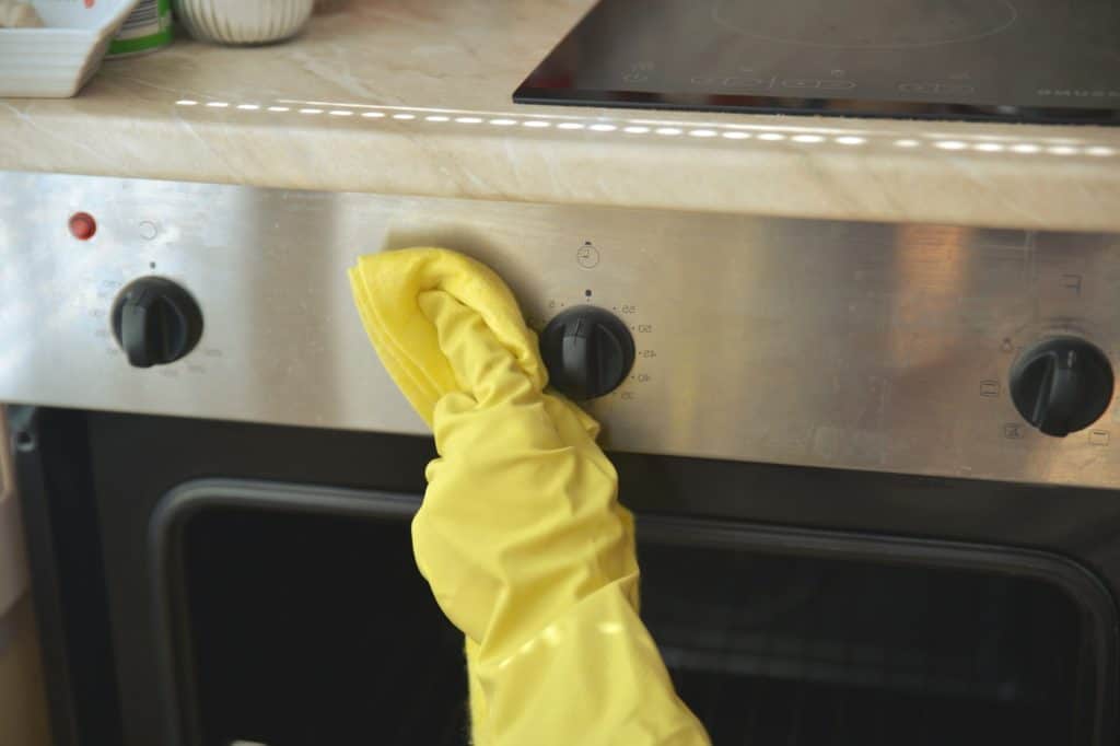 Spring Cleaning The Kitchen Checklist [Simple Yet Effective] 1